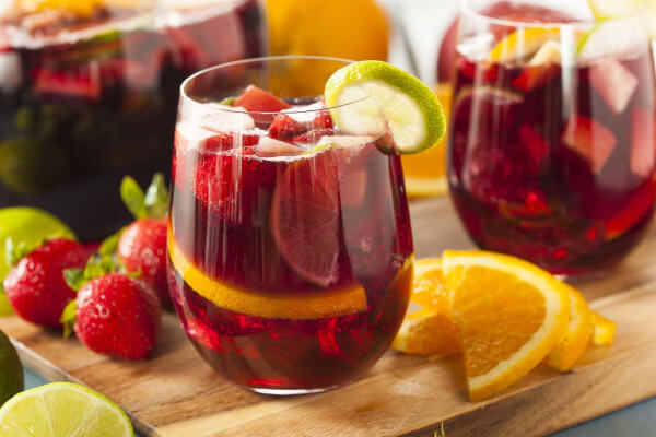 Cocktail trái cây Sangria